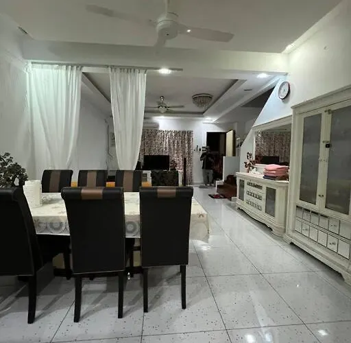 Mael\'S Homestay Seksyen 16 Shah Alam
