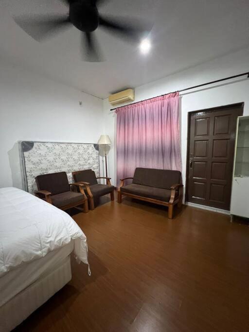 Mael's Seksyen 16